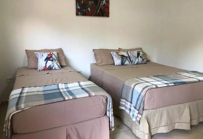 Retkeilymaja Pousada Eiru