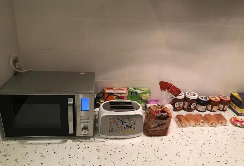 Bed and Breakfast Near Stade De France