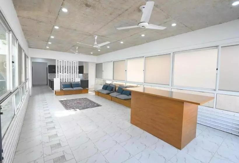 پانسیون Comfort Inn Luxury Living Guest House