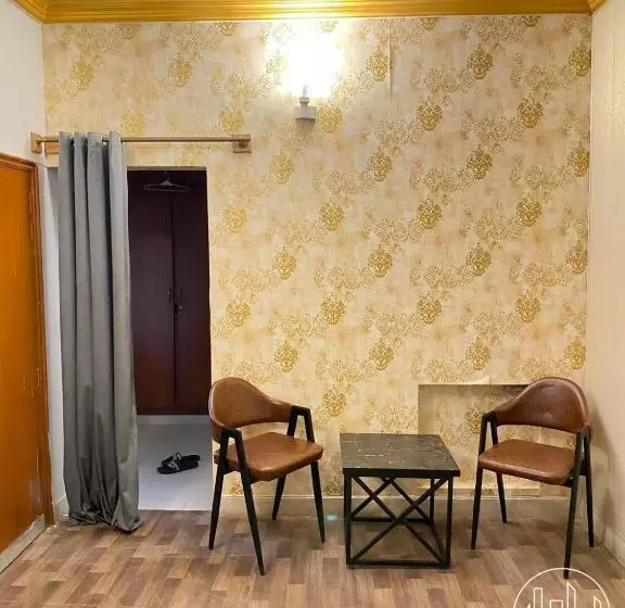 پانسیون Comfort Inn Luxury Living Guest House