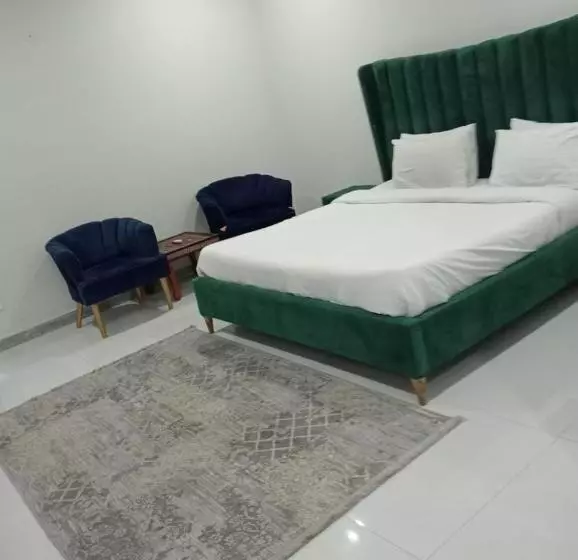 پانسیون Comfort Inn Luxury Living Guest House