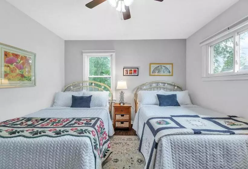 The Dawdy Haus Bed And Breakfast