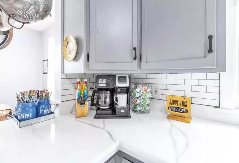 The Dawdy Haus Bed And Breakfast