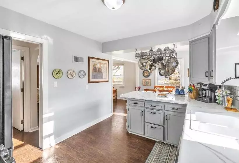 The Dawdy Haus Bed And Breakfast