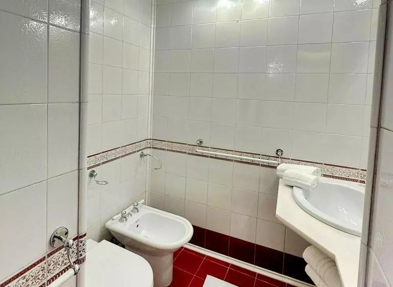 ベッドアンドブレックファースト Elimar Villa & Pool