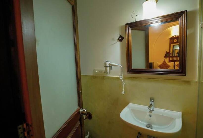 בית מלון כפרי La Plage Seaview Suites