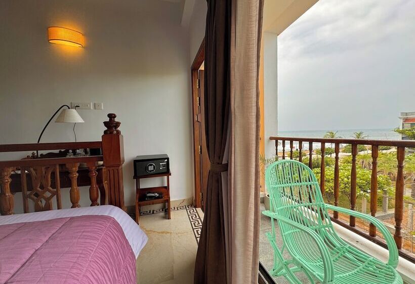 בית מלון כפרי La Plage Seaview Suites