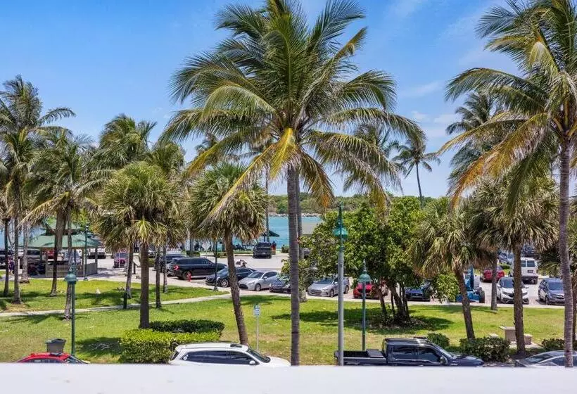 Hotelli Oceanfront Inn, Inlet View Room, King Bed, #14