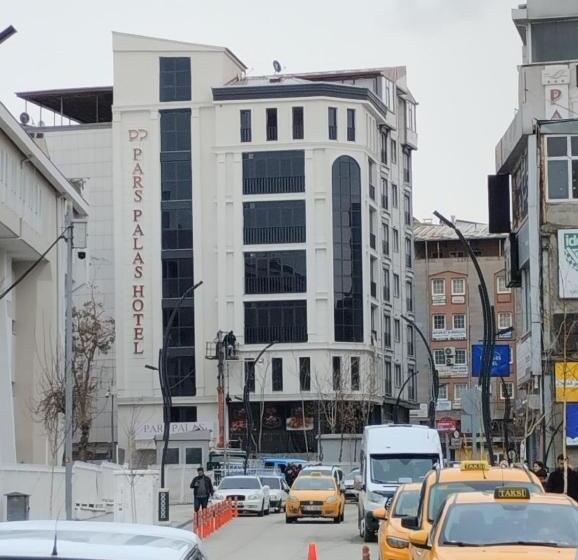 Hotel Pars Palas