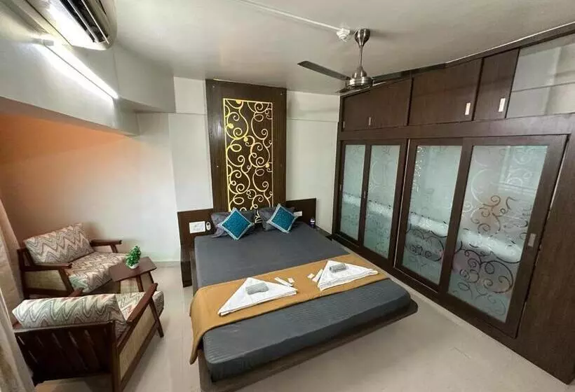 Hotelli Siddharth Lake View Penthouse