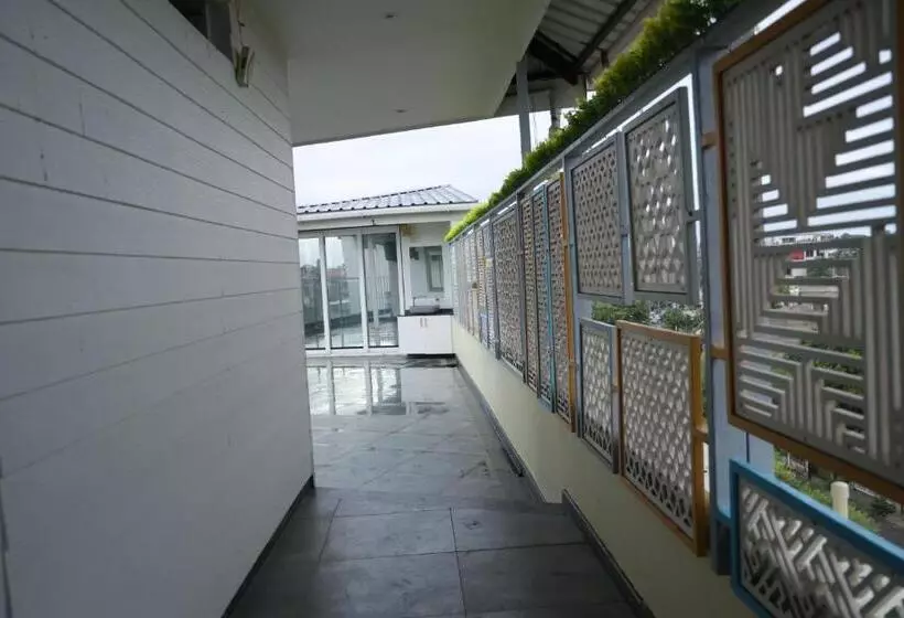 Hotelli Siddharth Lake View Penthouse