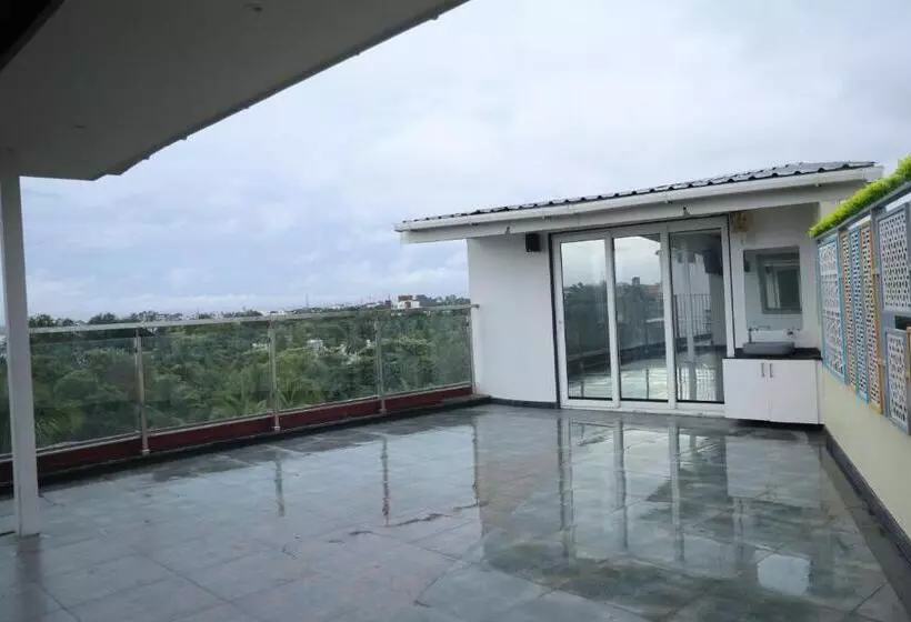Hotelli Siddharth Lake View Penthouse