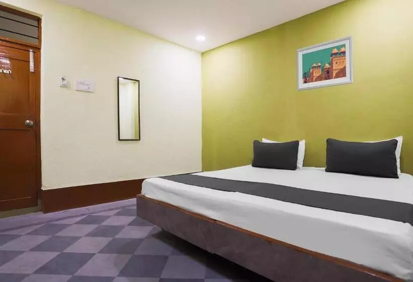 ホテル Spot On Hyderabad Sr Continental