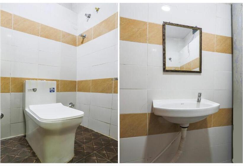 בית מלון כפרי Spot On Hyderabad Sr Continental