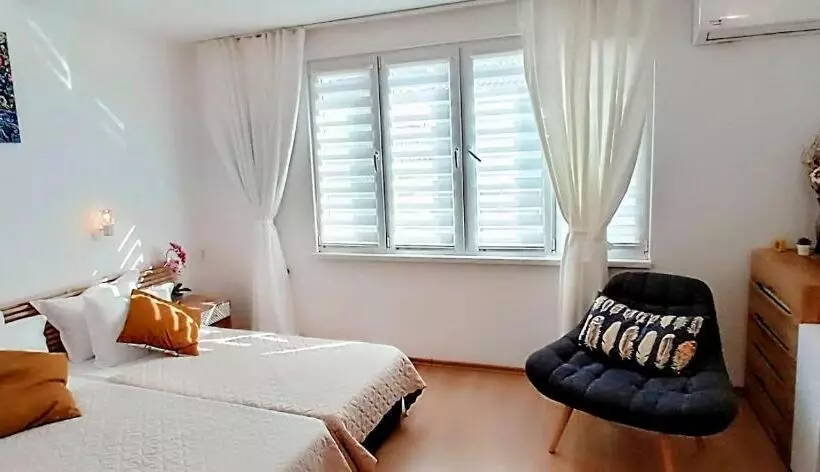 Majatalo къща за гости веселина   ивайловград