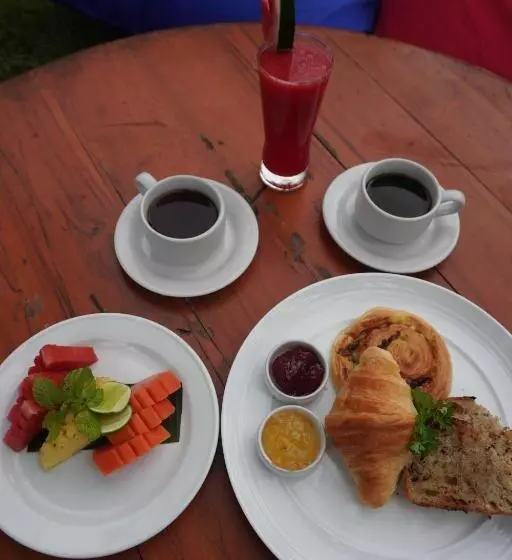 Majatalo Bali Made Escape