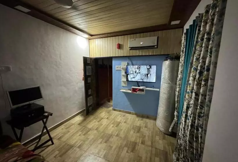 ペンション Krishna S Bungalow