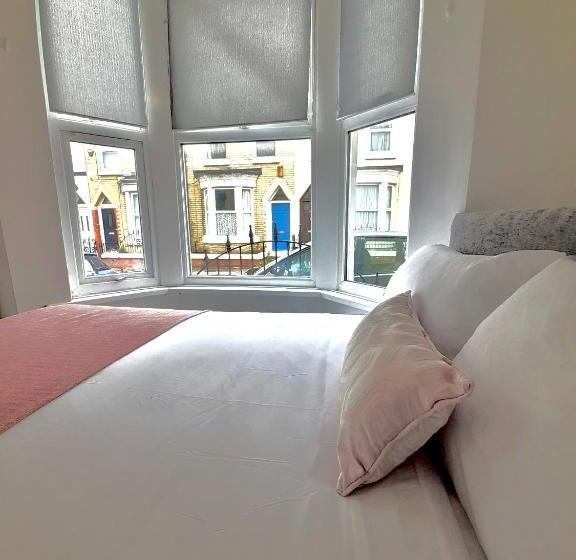 پانسیون Professional Home Stay 4 Double Bedrooms & 4 En Suite Bathrooms