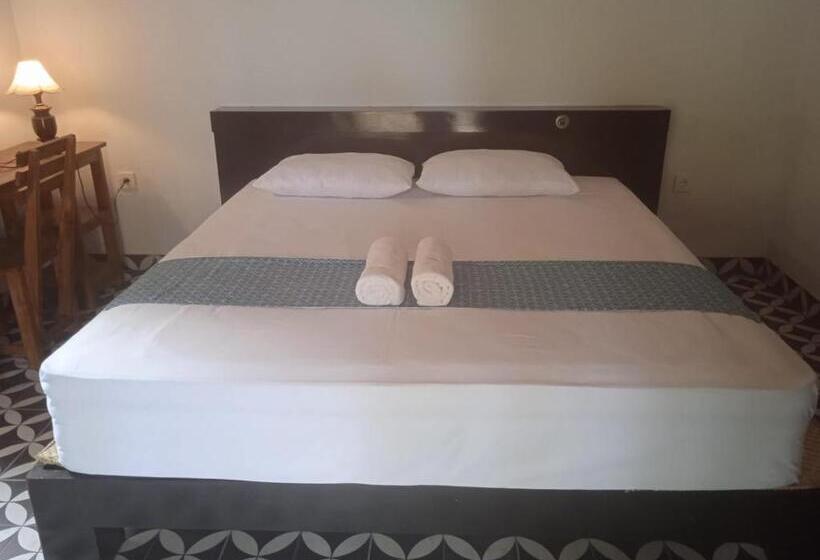 פנסיון Umah Alpukat