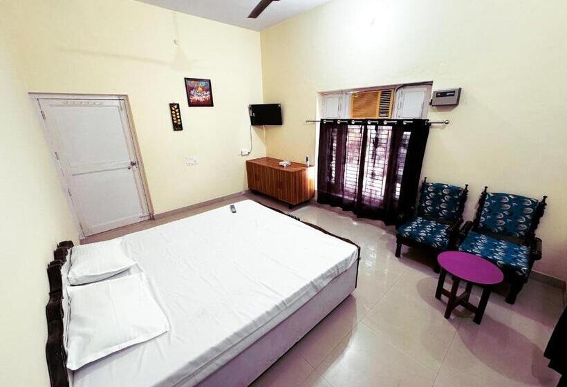 Курорт The Hornbill Retreat