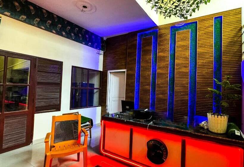 Курорт The Hornbill Retreat