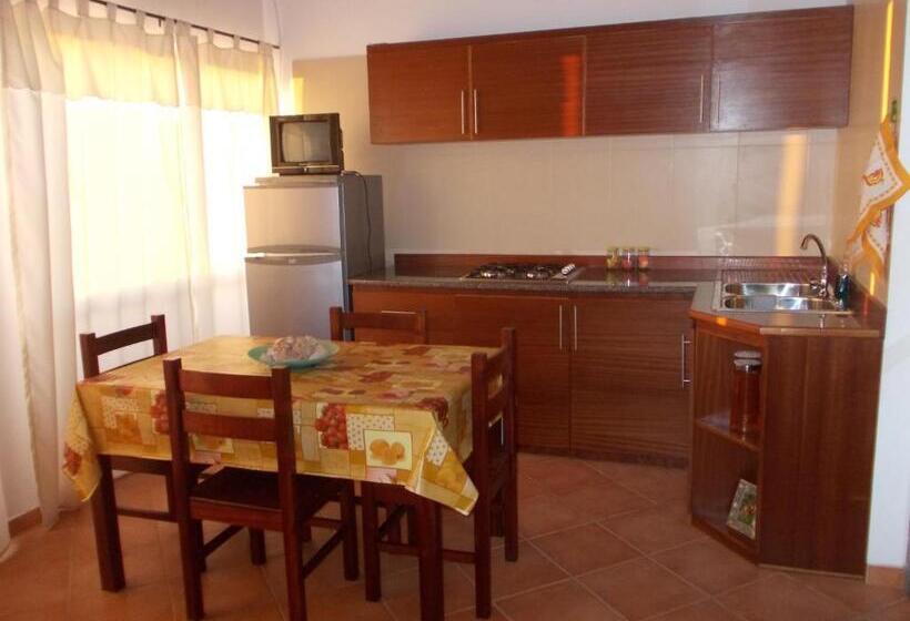 تختخواب و صبحانه Casa Comba