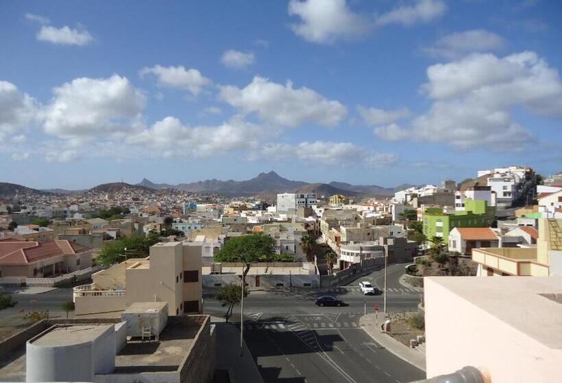 تختخواب و صبحانه Casa Comba