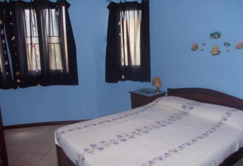 تختخواب و صبحانه Casa Comba