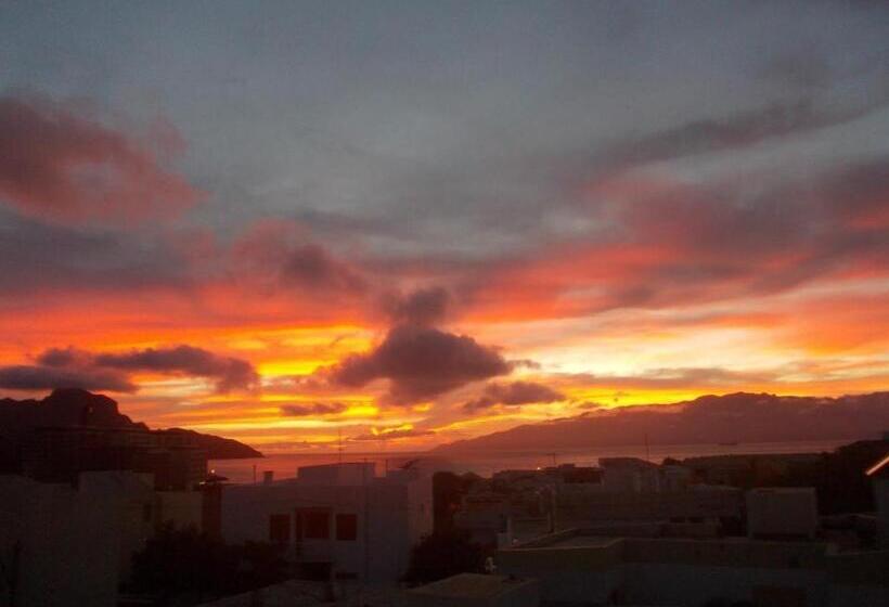 تختخواب و صبحانه Casa Comba