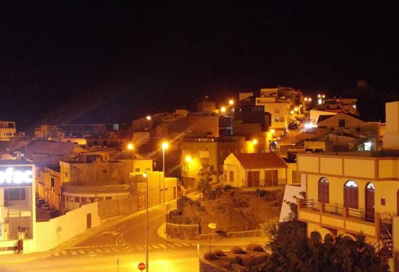 تختخواب و صبحانه Casa Comba