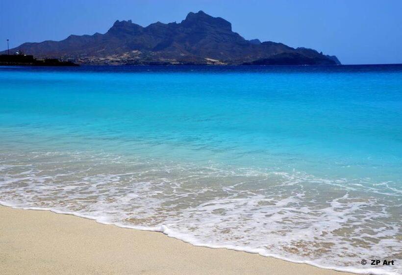 تختخواب و صبحانه Casa Comba