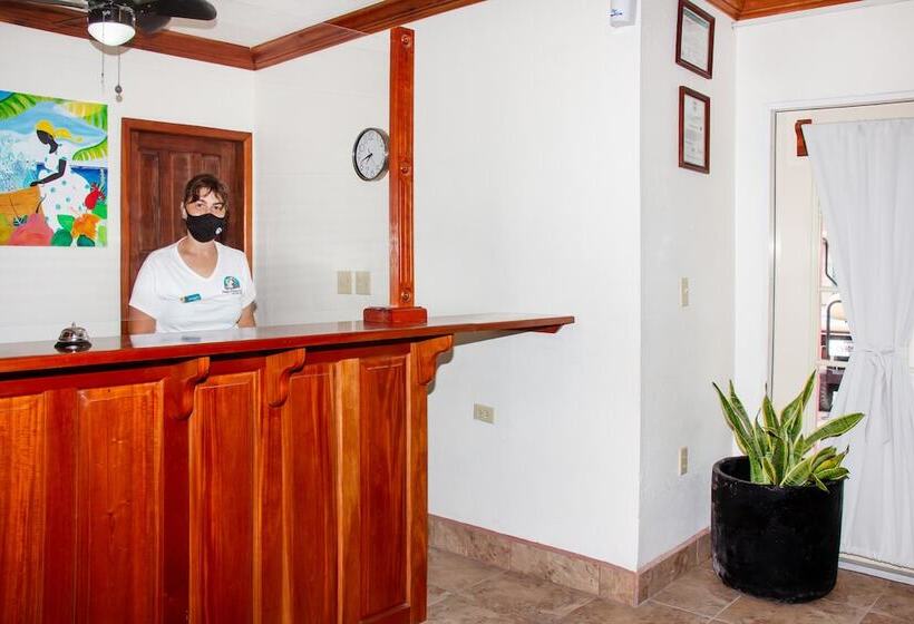 هتل Mayan Princess