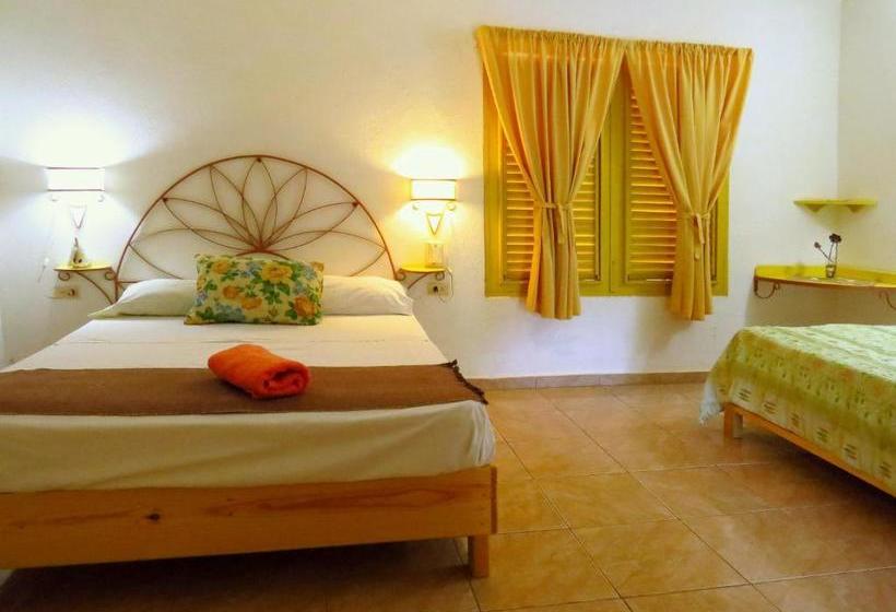 هتل Estancia Playita Las Galeras