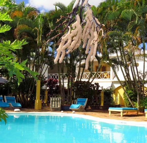 هتل Estancia Playita Las Galeras