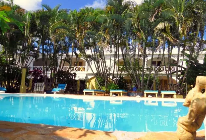 هتل Estancia Playita Las Galeras