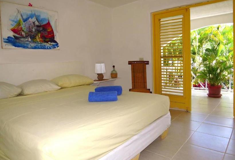 هتل Estancia Playita Las Galeras