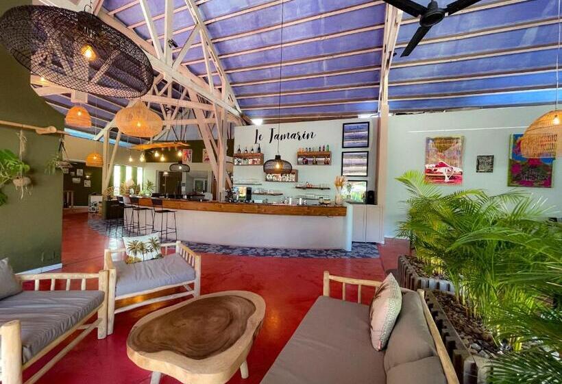 هتل Relais De L’hermitage Saint Gilles