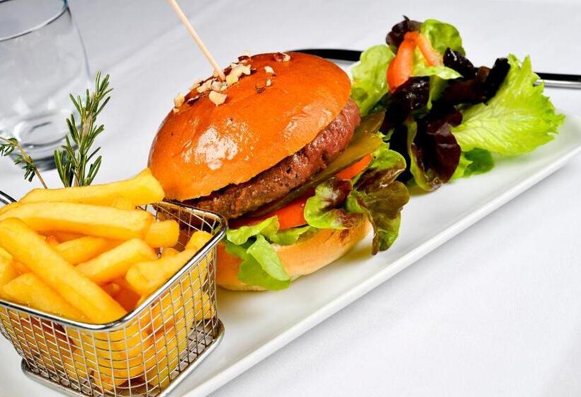 هتل Relais De L’hermitage Saint Gilles