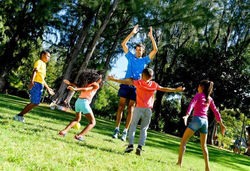 هتل Relais De L’hermitage Saint Gilles