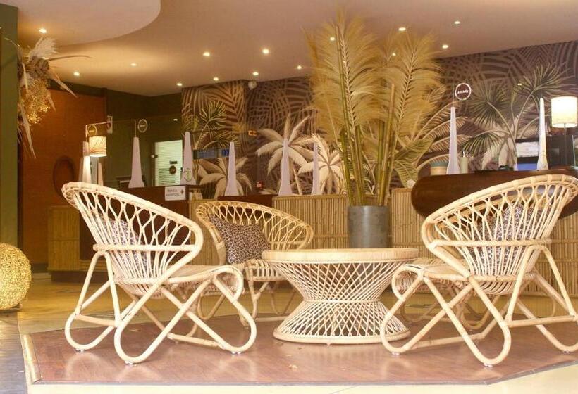 هتل Relais De L’hermitage Saint Gilles