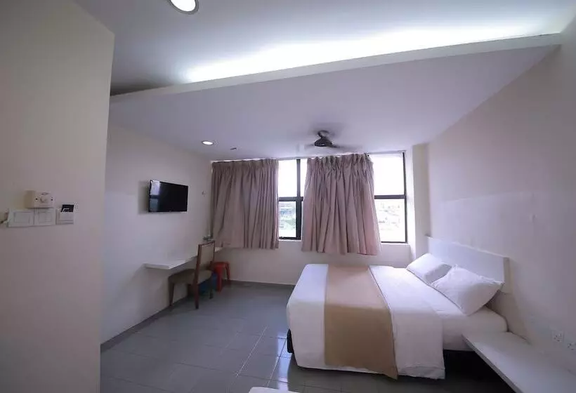 هتل Skudai