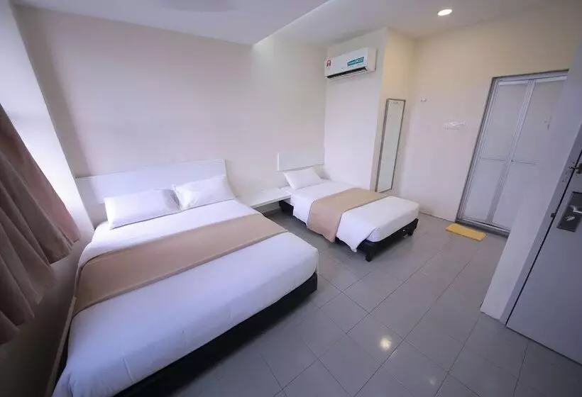 هتل Skudai