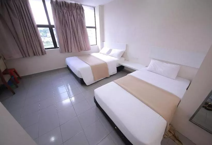 هتل Skudai