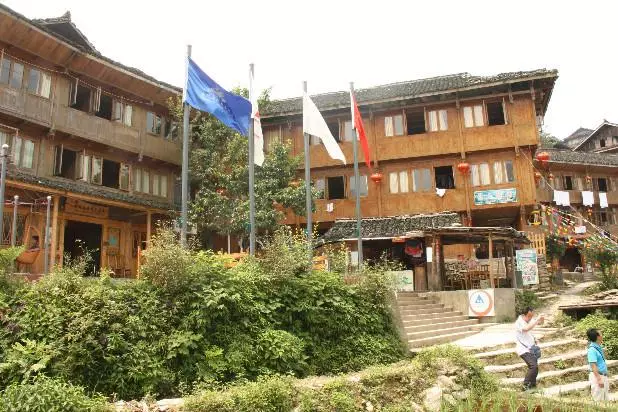 Dragon's Den Hostel