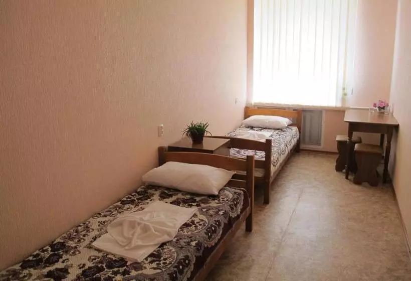 Uyutniy Hostel