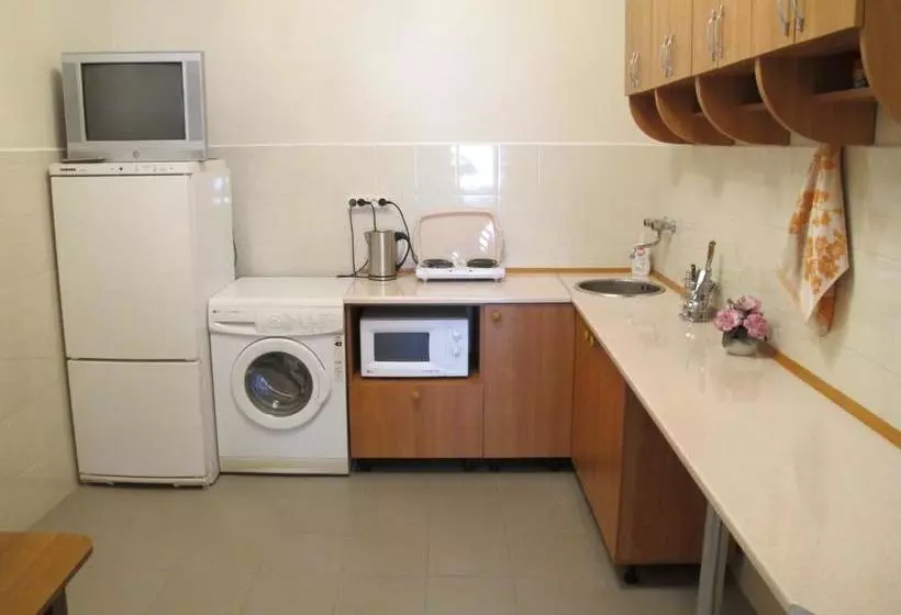 Uyutniy Hostel