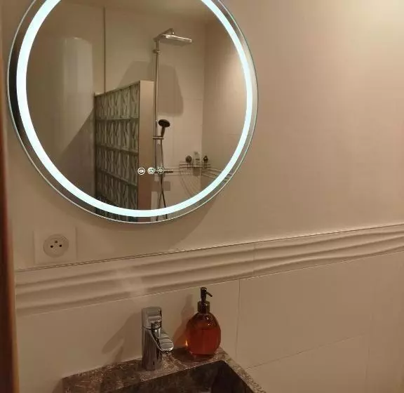 Aamiaismajoitus (B&B) Grange Du Lac