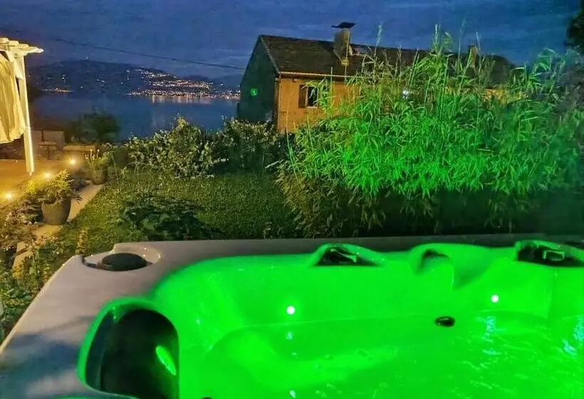 Aamiaismajoitus (B&B) Grange Du Lac