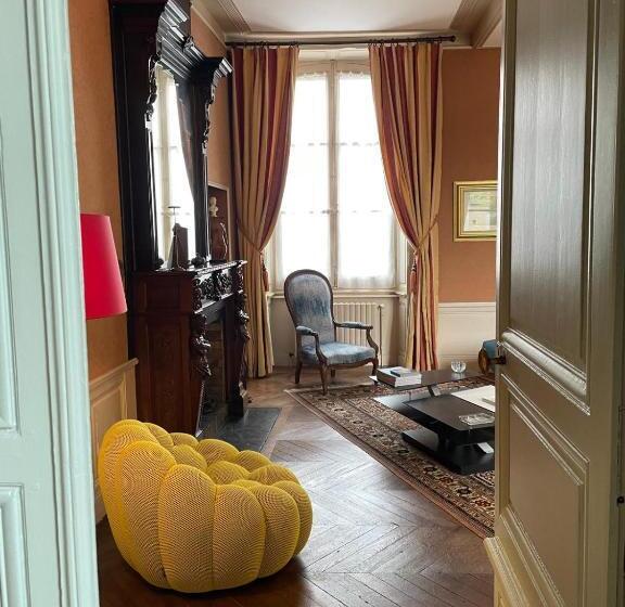 مبيت وإفطار Le Clos De L Ecu