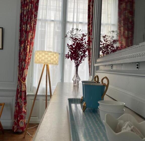 مبيت وإفطار Le Clos De L Ecu